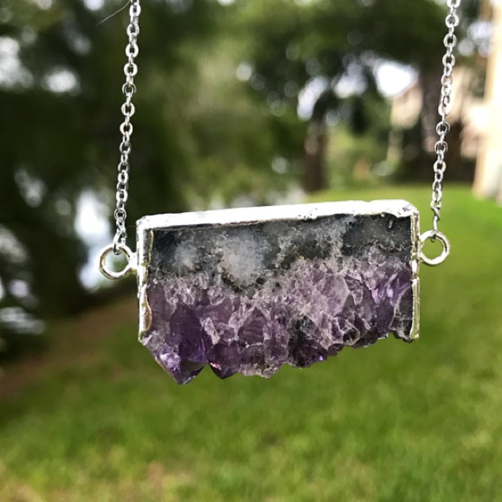 Boho raw amethyst cluster slice silver necklace - Picture 3 of 8